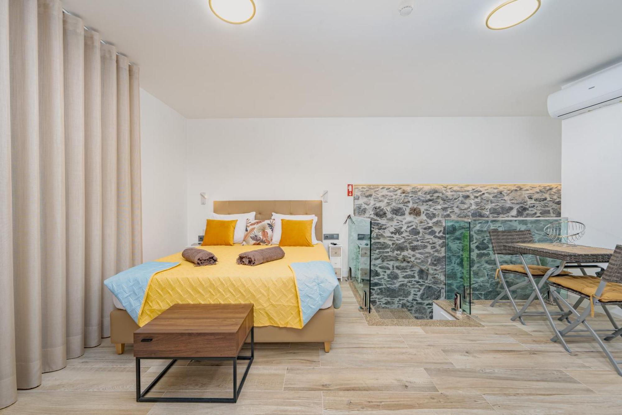 Apartment Chale Henrique - Beachfront At Calheta Calheta (Madeira)