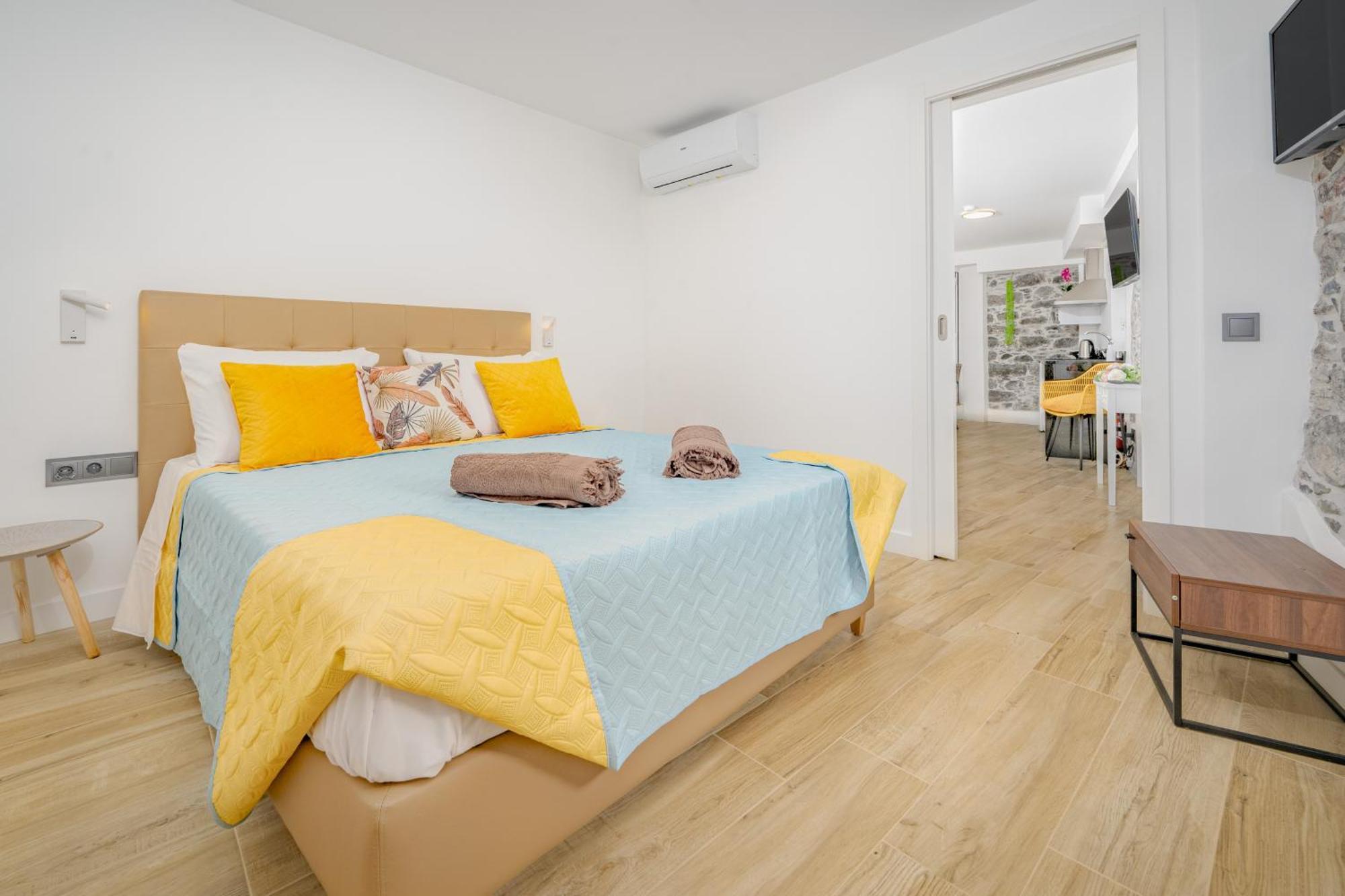 Apartment Chale Henrique - Beachfront At Calheta